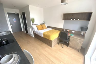 1 bed studio, The Oaks, Westwood heath, Warwick, CV48JB - Image 4